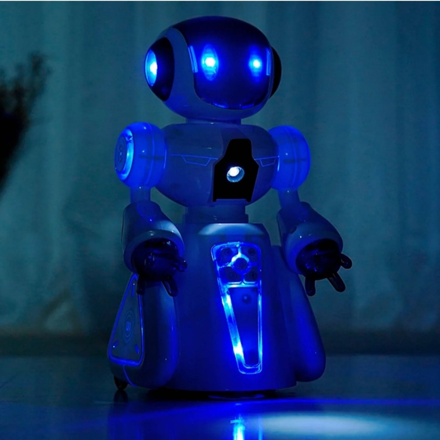 Inteligentni robot sa svetlecim i zvucnim efektima...