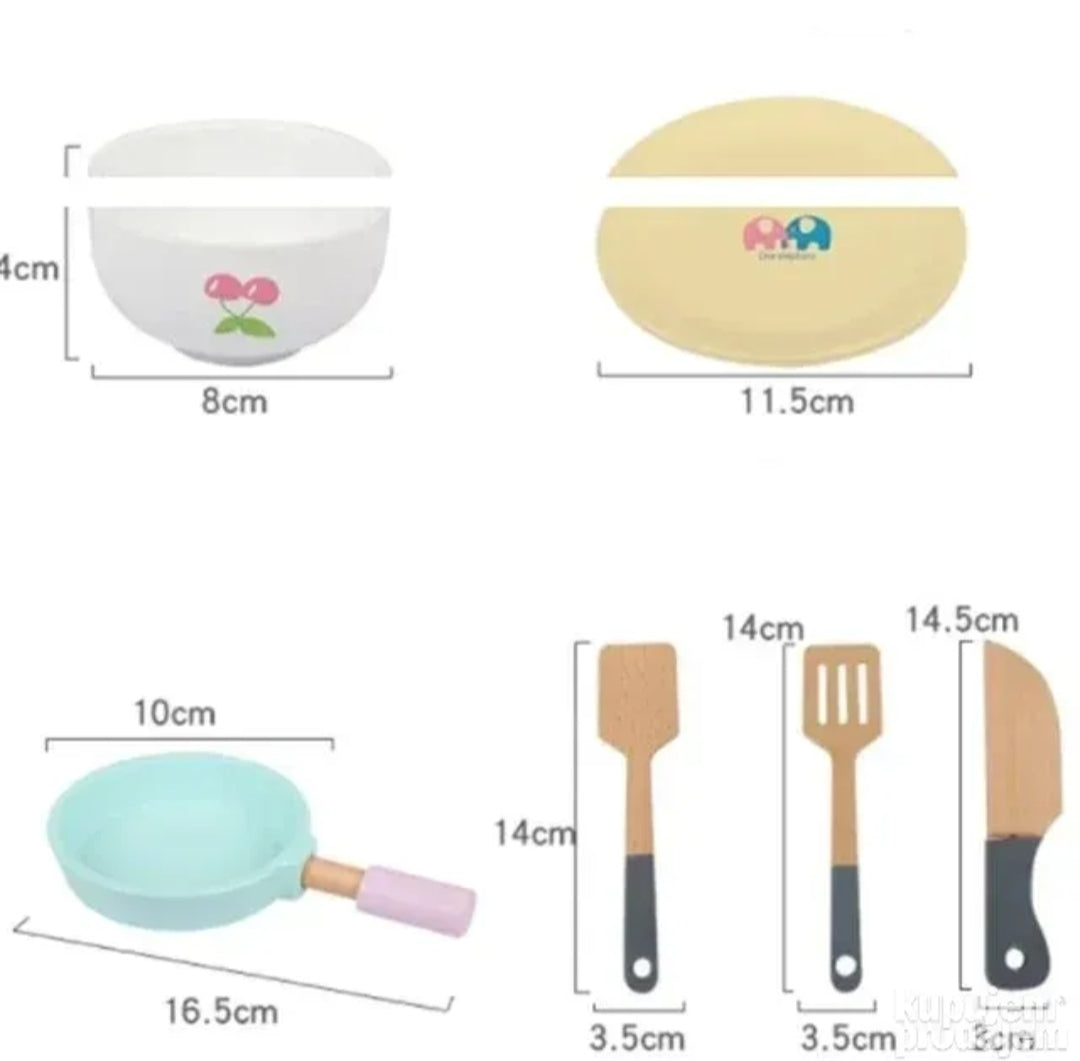 Decija kuhinja - velika drvena sa hladnjakom...