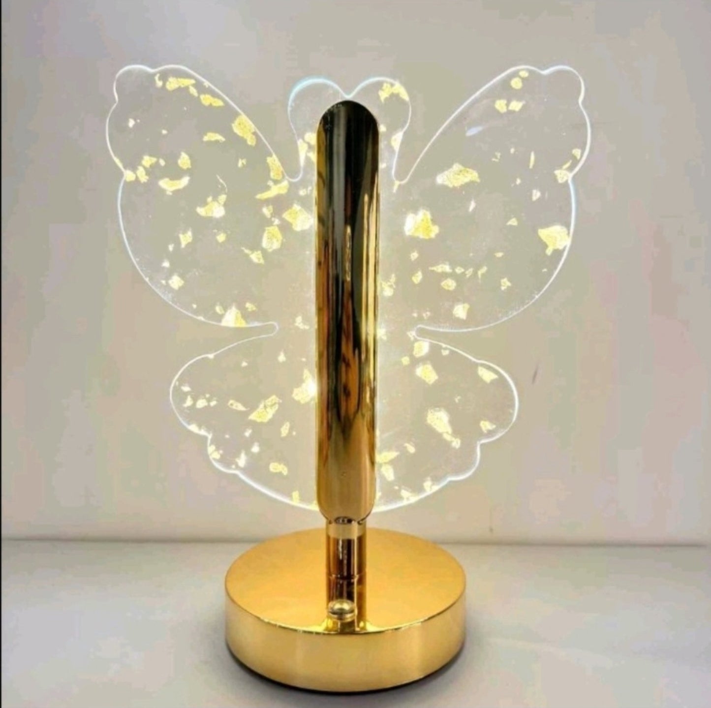 Stona Leptir Kristalna lampa...