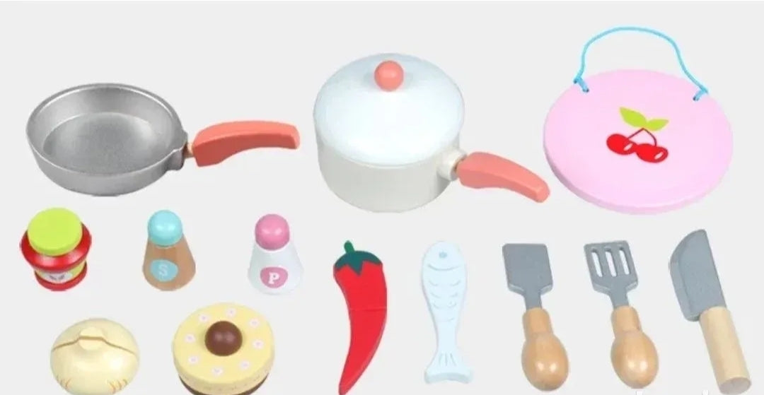 Decija kuhinja - drvena...