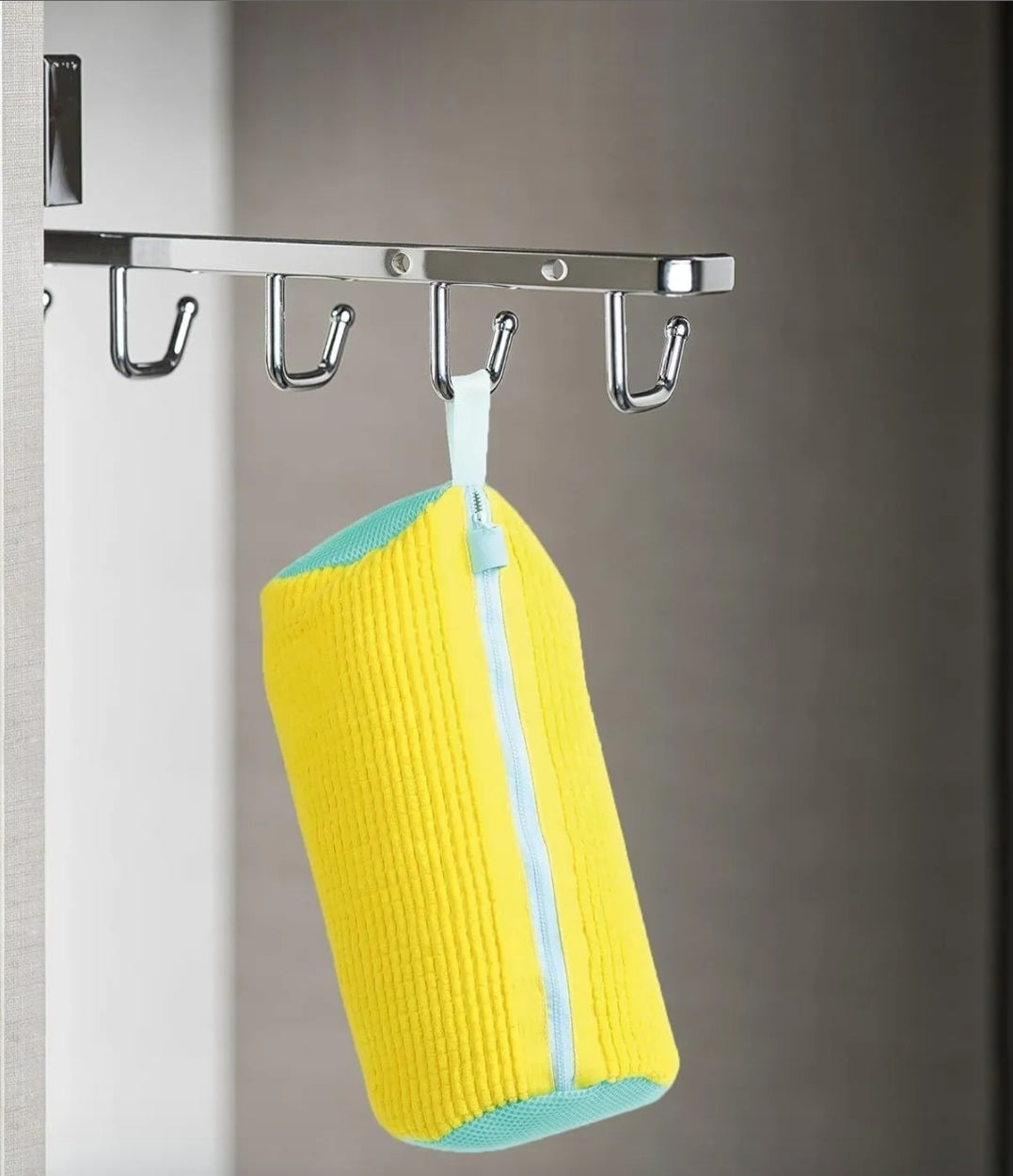 Vreca za pranje patika u ves masini...