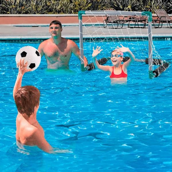 Vaterpolo set na vodi...