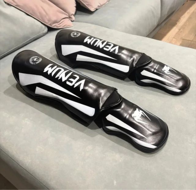 Stitnici za noge za Kik Box...