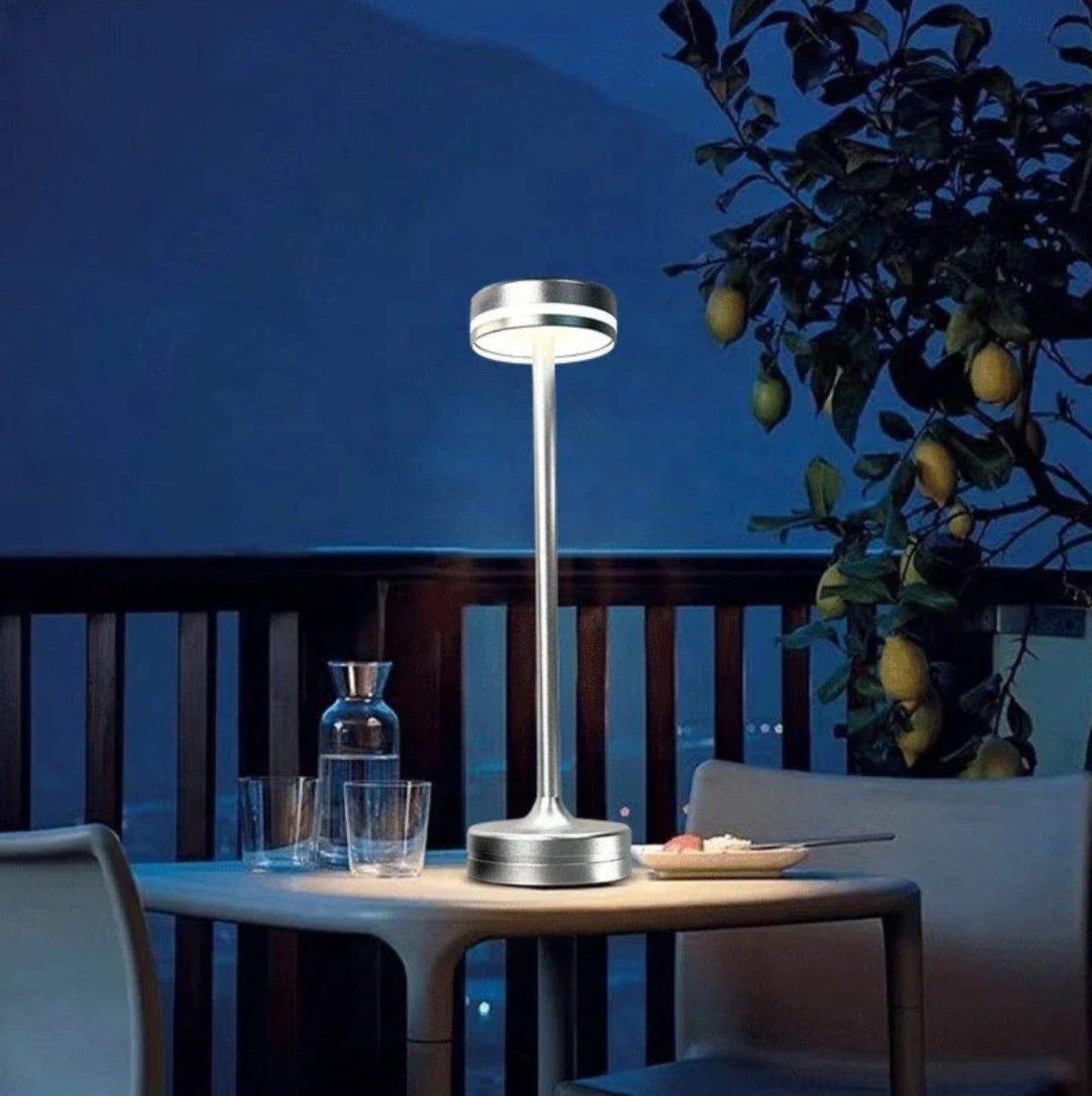 Stona LED bezicna lampa...